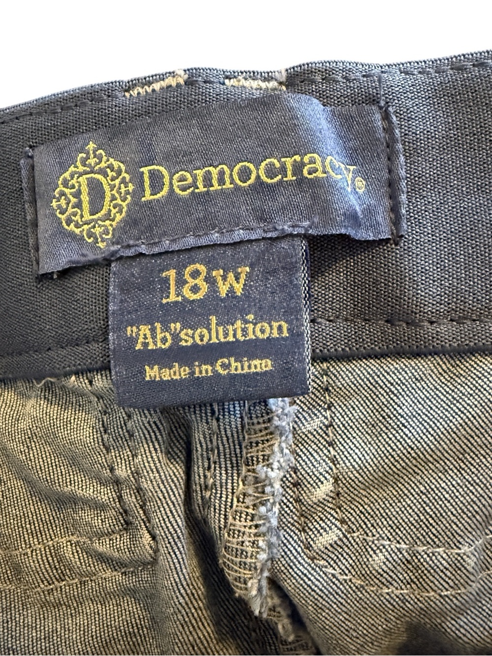 Democracy Ab”solution” Cropped Raw Hem Stretch Jeans Women’s Size 18W - Picture 7 of 13